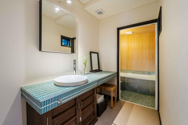 Bathroom, Anzuan Holiday Rentals, Kyoto