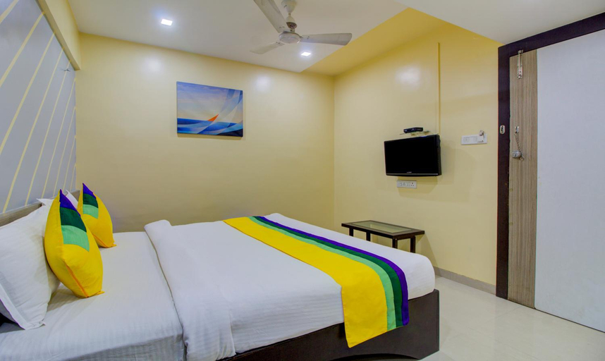Bedroom 3, Hotel Prince Residency, Pune