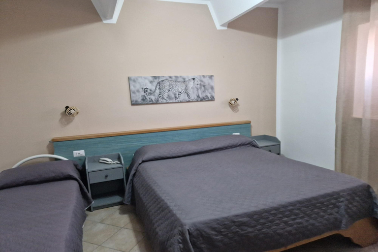 Bedroom 3, Hotel Martini, Napoli
