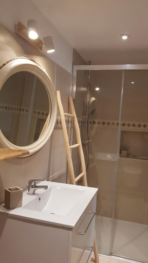 Bathroom 3, Maranatha Guest House en Provence, Var