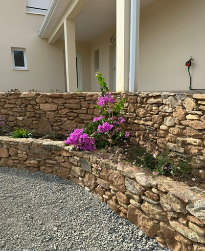 Garden 5, Villa L'esquirol With View and Pool, Hérault