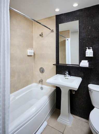 Bathroom 5, Hotel Victoria, Toronto