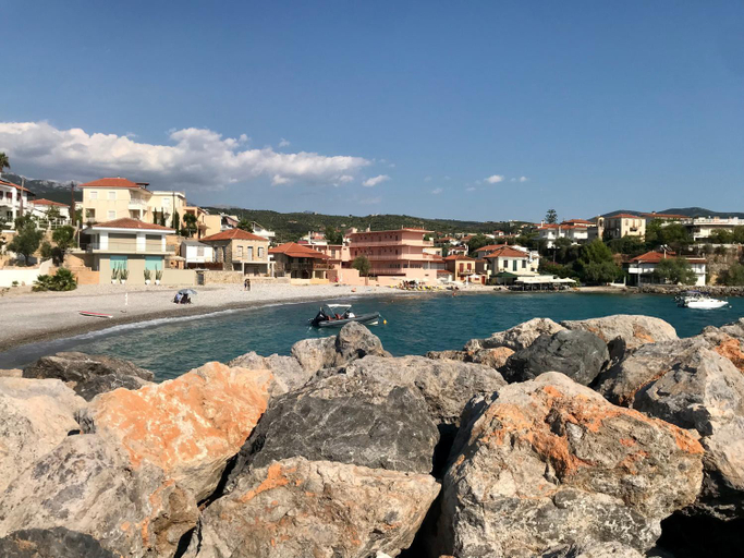 Others 4, Laas, Peloponnese