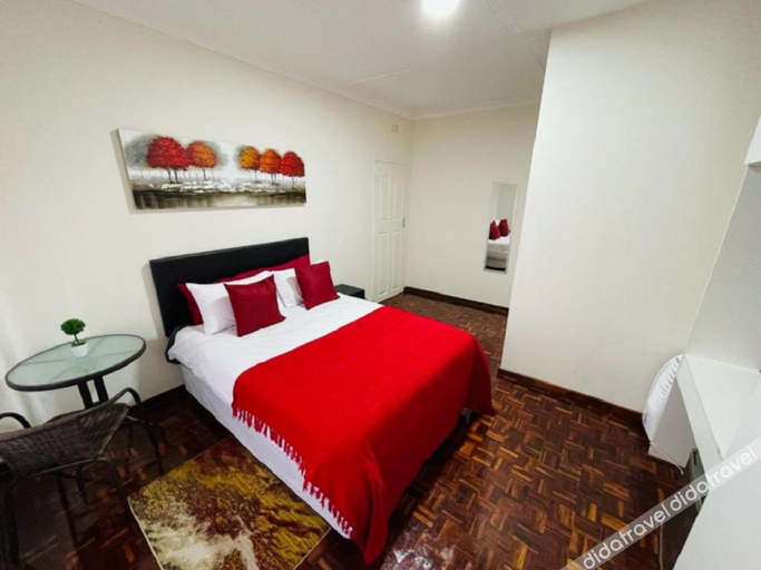 Bedroom 2, Ithonsi Guesthouse, Ekurhuleni
