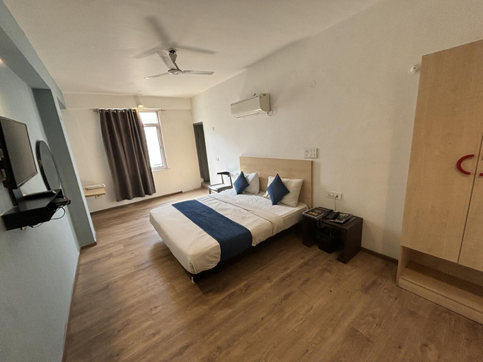 Others 4, Hotel Luxurs, Jaipur
