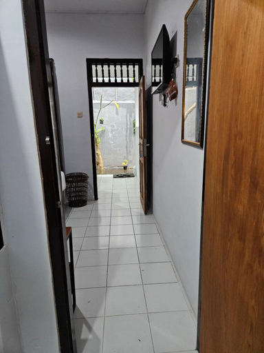 Others 5, Rumah Kayu Putih, Denpasar