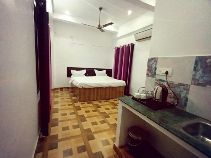 Others 4, Deera recidency nd cafe, Lucknow