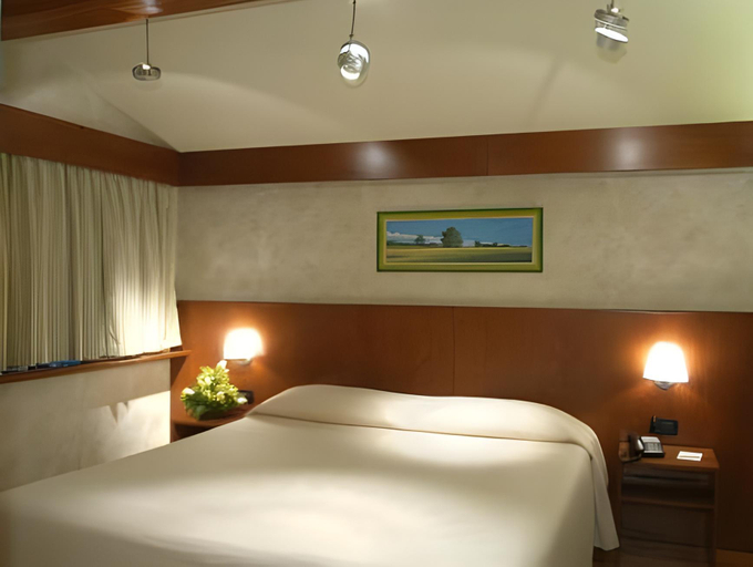 Bedroom 8