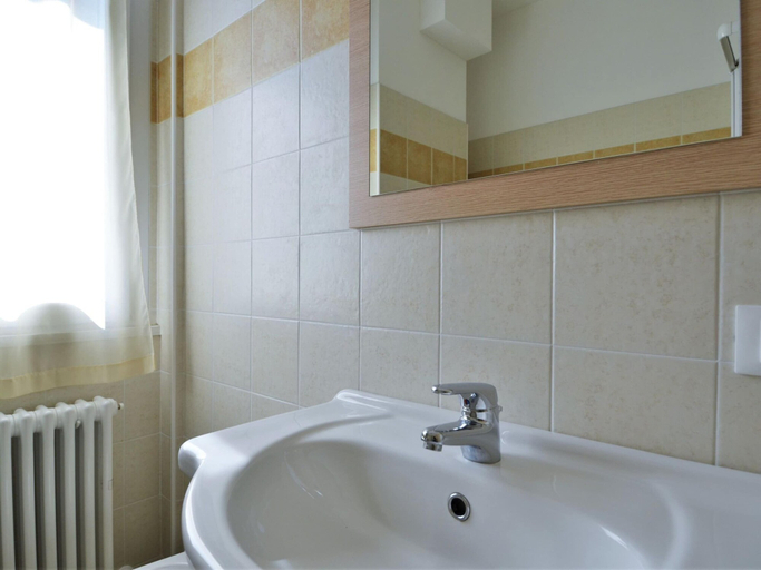 Bathroom 3, Apartment by Lake Como With Scenic Views, Lecco