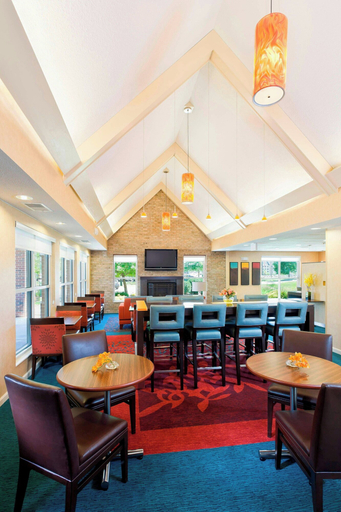 Food & Drinks 3, Residence Inn Cedar Rapids, Linn