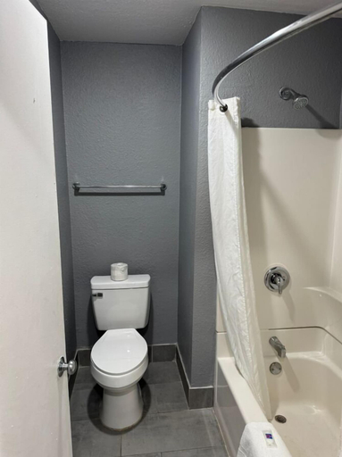 Bathroom 4, Motel 6 Bismarck, Burleigh