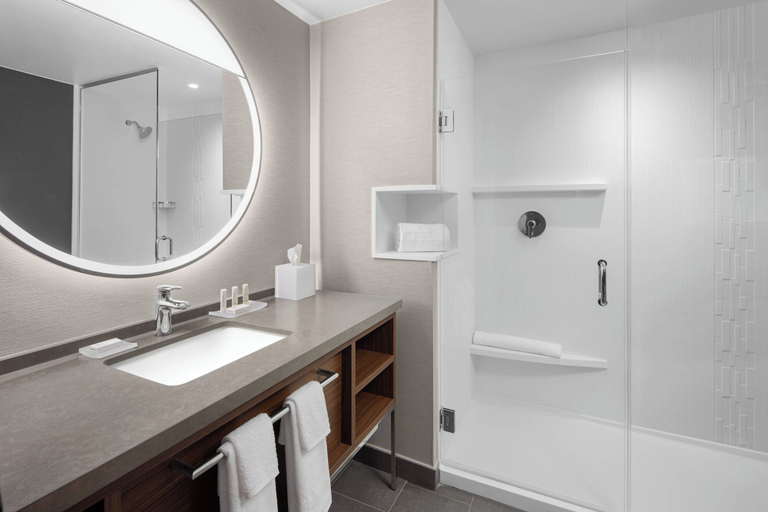 Bathroom 4, Courtyard by Marriott Lansing Downtown, Ingham
