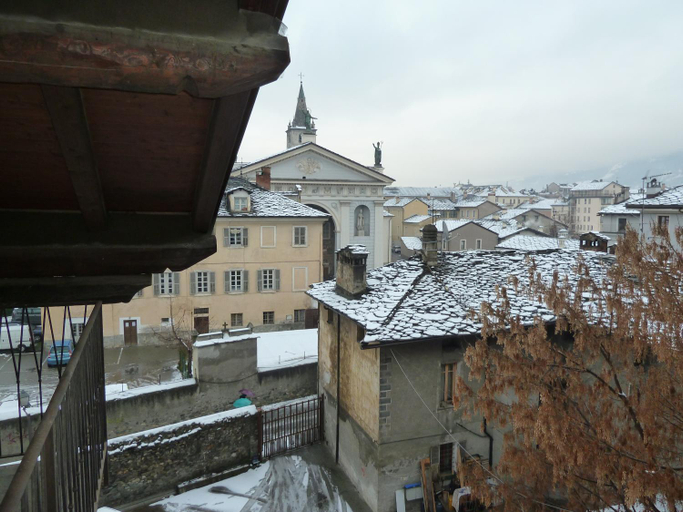 Others 3, Maison Forum, Aosta