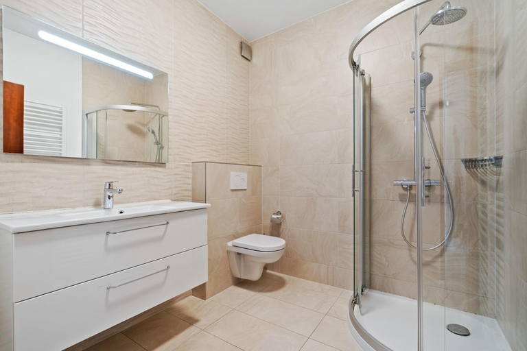 Bedroom 2, Stylish 2BR Apt in Limpertsberg, Near City Center, Luxembourg
