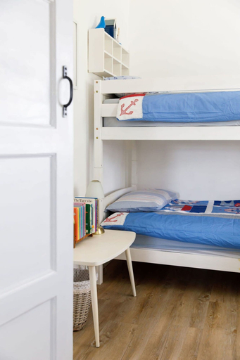 Bedroom 2, 3bd Family Beach Retreat in West Wittering, West Sussex