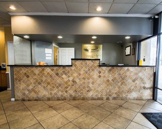 Public Area 2, Econo Lodge Ormond Beach North - Daytona, Volusia