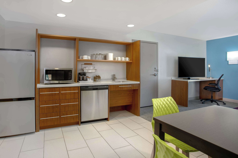 Dining Room 17