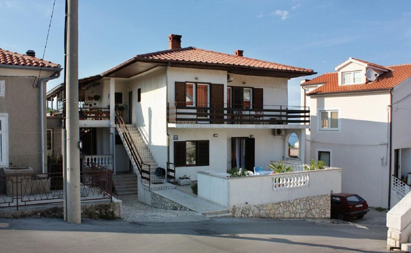Exterior & Views 2, Luka - With Parking - A2, Vrbnik