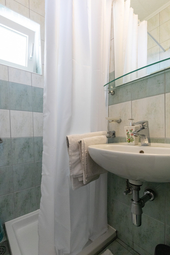 Bathroom 3, Apartments Belenum - Double Room With Balcony and Sea View, Župa Dubrovačka