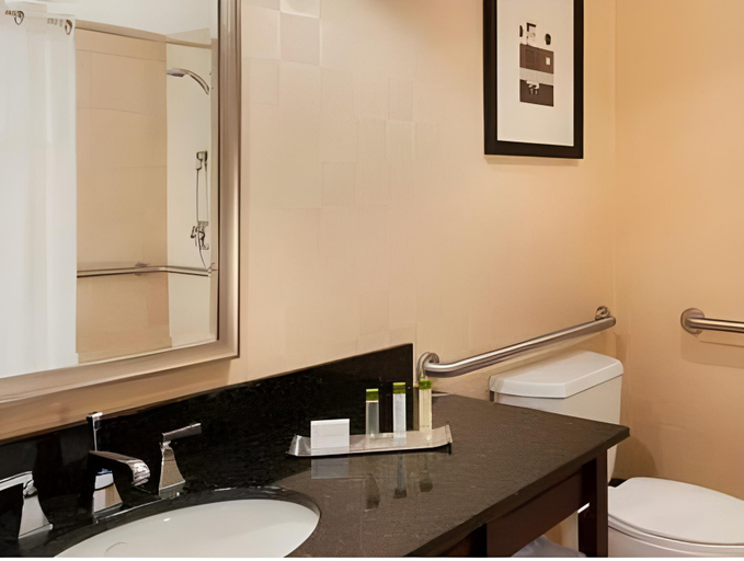 Bathroom 12