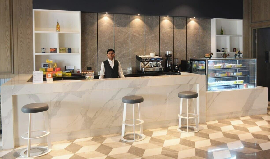 Food & Drinks 3, Evanthe Hotel, Lucknow