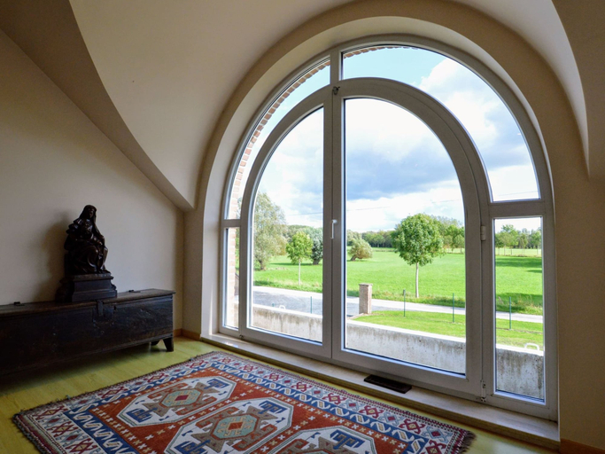 Others 4, Spacious Villa in Zingem With Garden, Namur