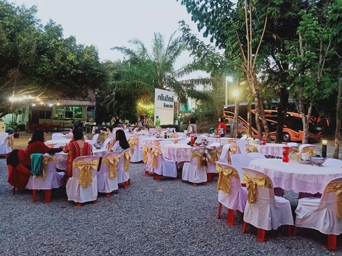 Food & Drinks 5, Green Hill Resort, Pua