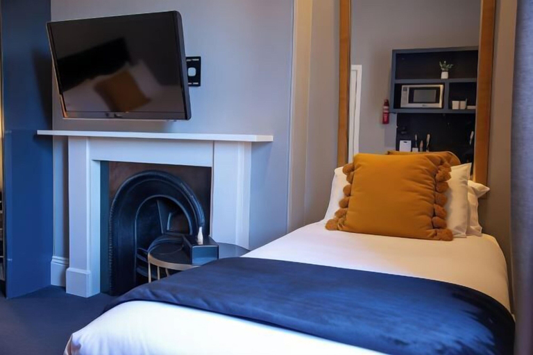 Bedroom 6