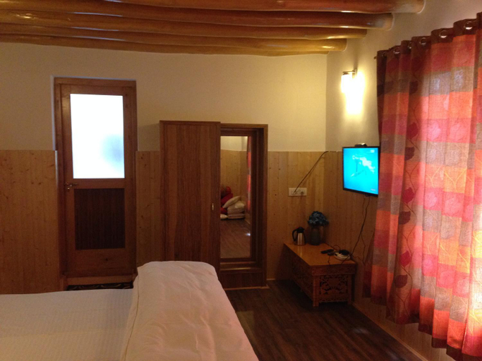 Bedroom 3, Radhus Boutique, Leh