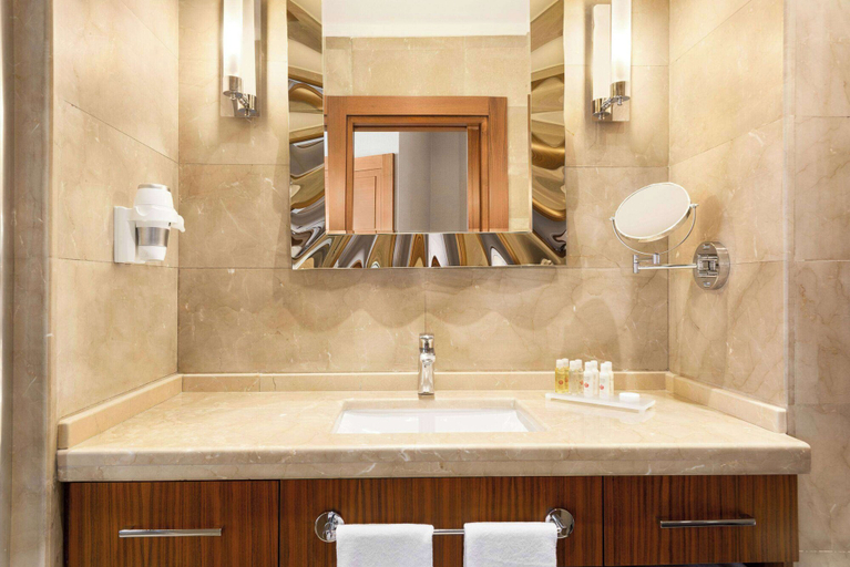 Bathroom 4, Days Hotel by Wyndham Istanbul Maltepe, Kartal