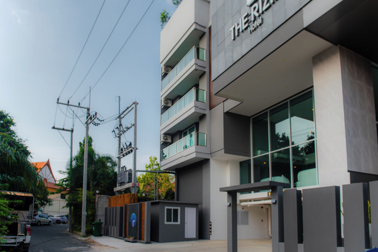 Exterior & Views 2, The Rizin Hotel Phratumnak, Pattaya