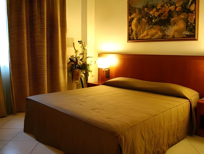 Bedroom 25