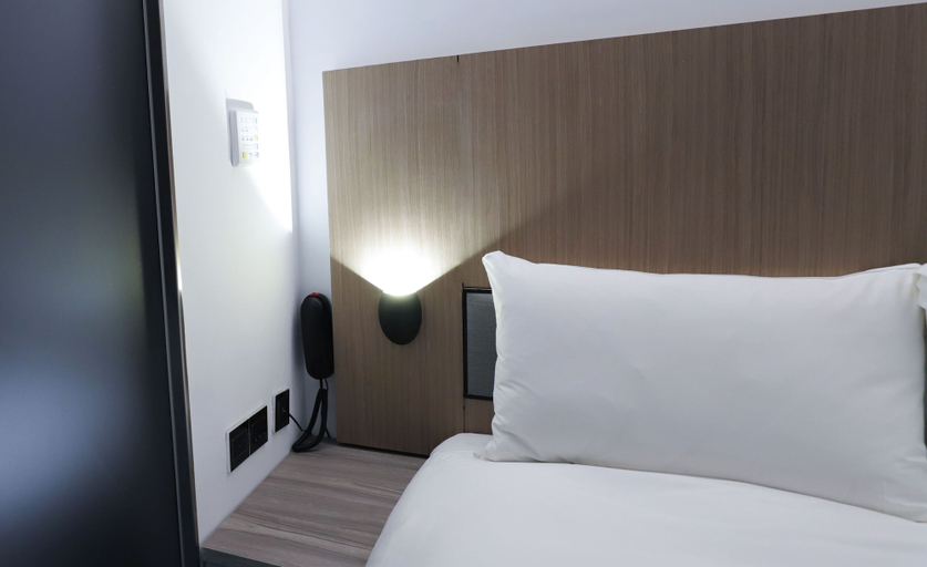 Bedroom 4, Slow Town Hotel - Glowing, Taichung