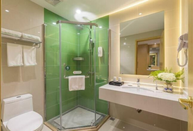 Bathroom 4