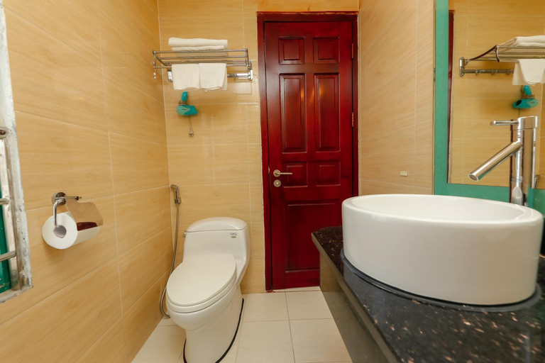 Bathroom 5, Sunlight Hotel Ha Long, Hạ Long