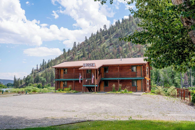 River's Fork Lodge, Lemhi