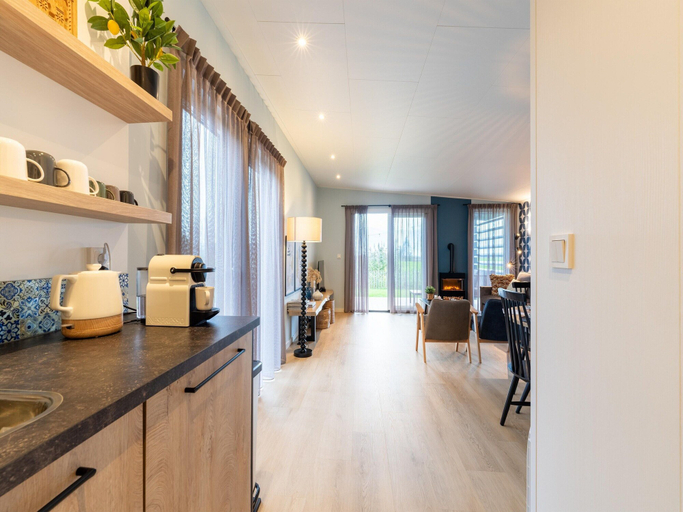 Private kitchen 5, Holiday Home in 't Groene Hart on the Water, Alkemade
