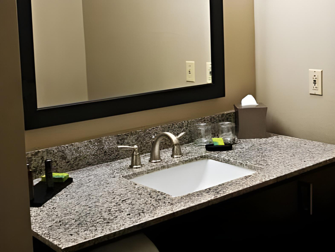 Bathroom 4