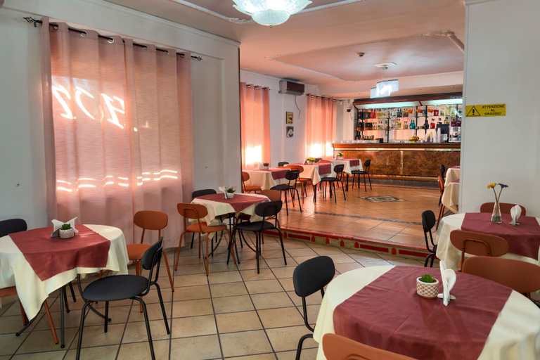 Food & Drinks 5, Hotel Martini, Napoli