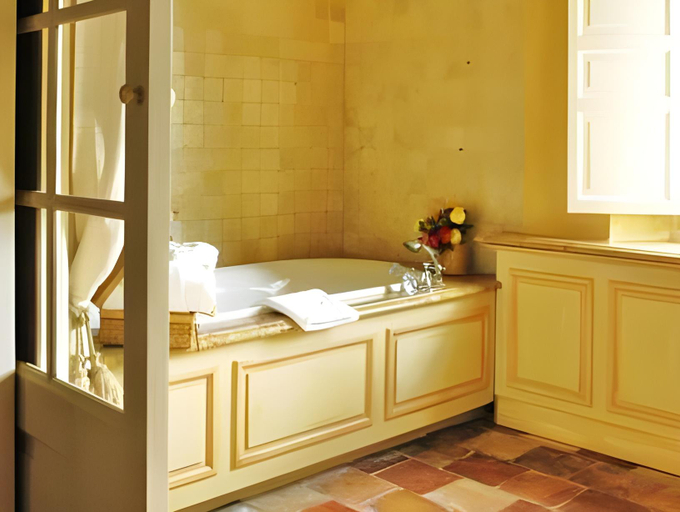 Bathroom 9