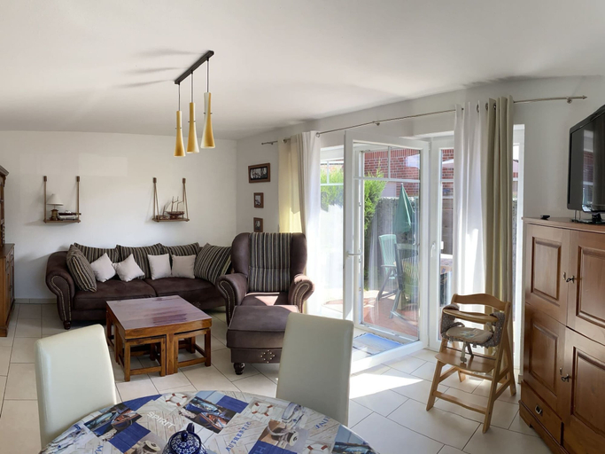Dining 3, Doppelhaushalfte in Nessmersiel mit Maritimem Flair, Aurich