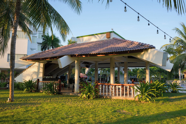 Exterior & Views 2, Saigon Ninh Chu Hotel & Resort, Ninh Hải