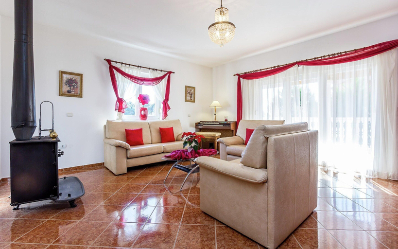 Living room 4, Holiday House in Liznjan With Garden & BBQ, Ližnjan