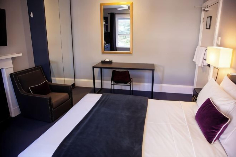 Bedroom 5