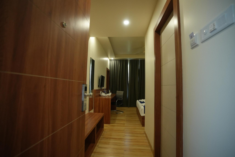 Public Area 3, Hotel Makhan Vihar, Surguja