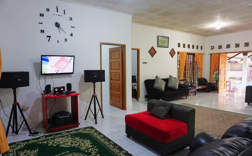 Others 5, Villa Ananda 1, 3 KT Kolam Renang, Karaoke Biliar, Bogor