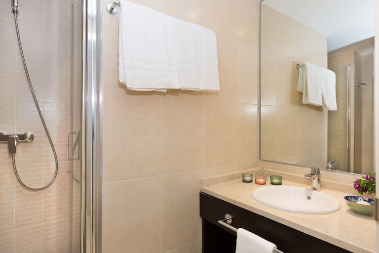 Bathroom 5, Ona Valle Romano Golf & Resort, Málaga
