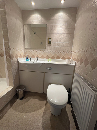 Bathroom 3, The Harbour Inn, Cumbria