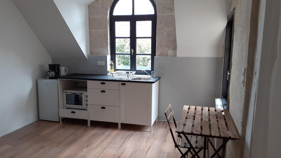 Others 4, Charmant studio en plein centre de Montoire, Loir-et-Cher