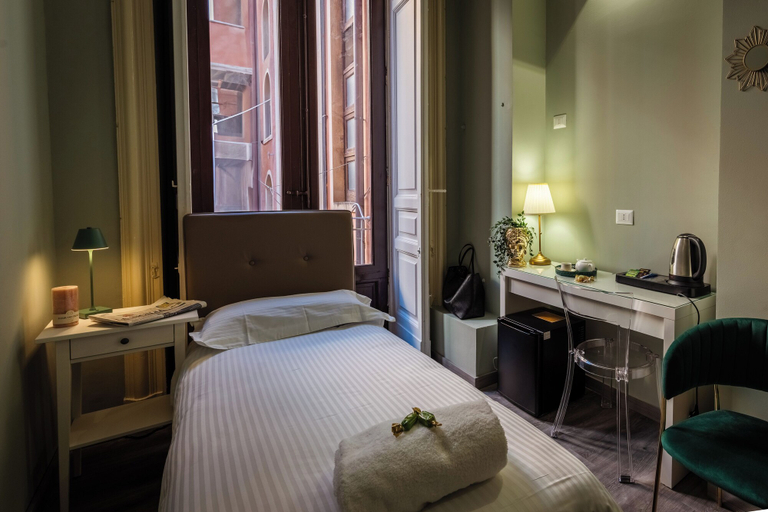 Bedroom 4, Etnea Boutique Hotel, Catania